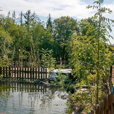 Ferienhaus Charming Holiday In Near Forest *